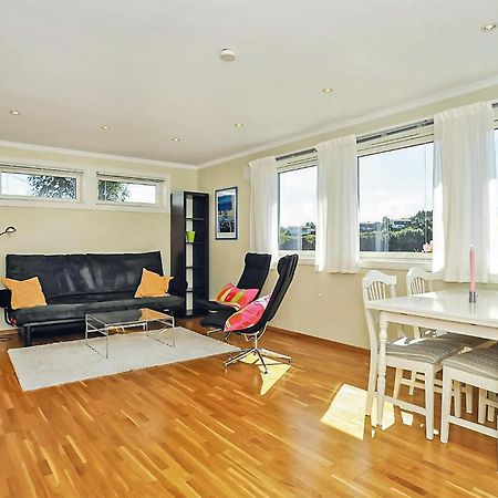 Cozy Apartment In Straumsgrend With Kitchen Bergen Exteriér fotografie
